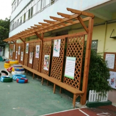 學校單柱花架